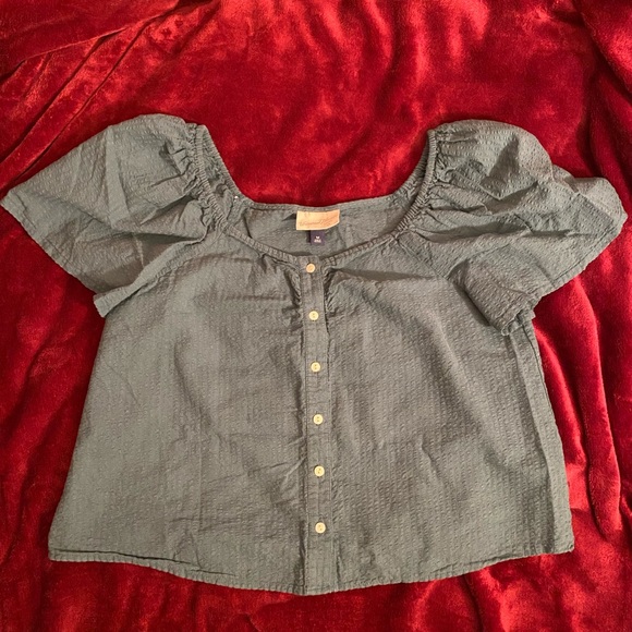 Top - Picture 1 of 4